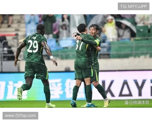 0比4惨败国安亚泰保级前景暗淡将士赛后难掩落寞失落神情令人心酸