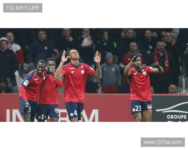 西媒曝于帕梅卡诺合同将到期 皇马密切关注球员动态