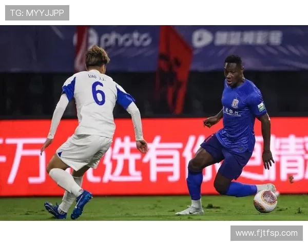 路易斯开场六十八秒破门强势刷新申花近五年中超最快进球纪录时刻画面